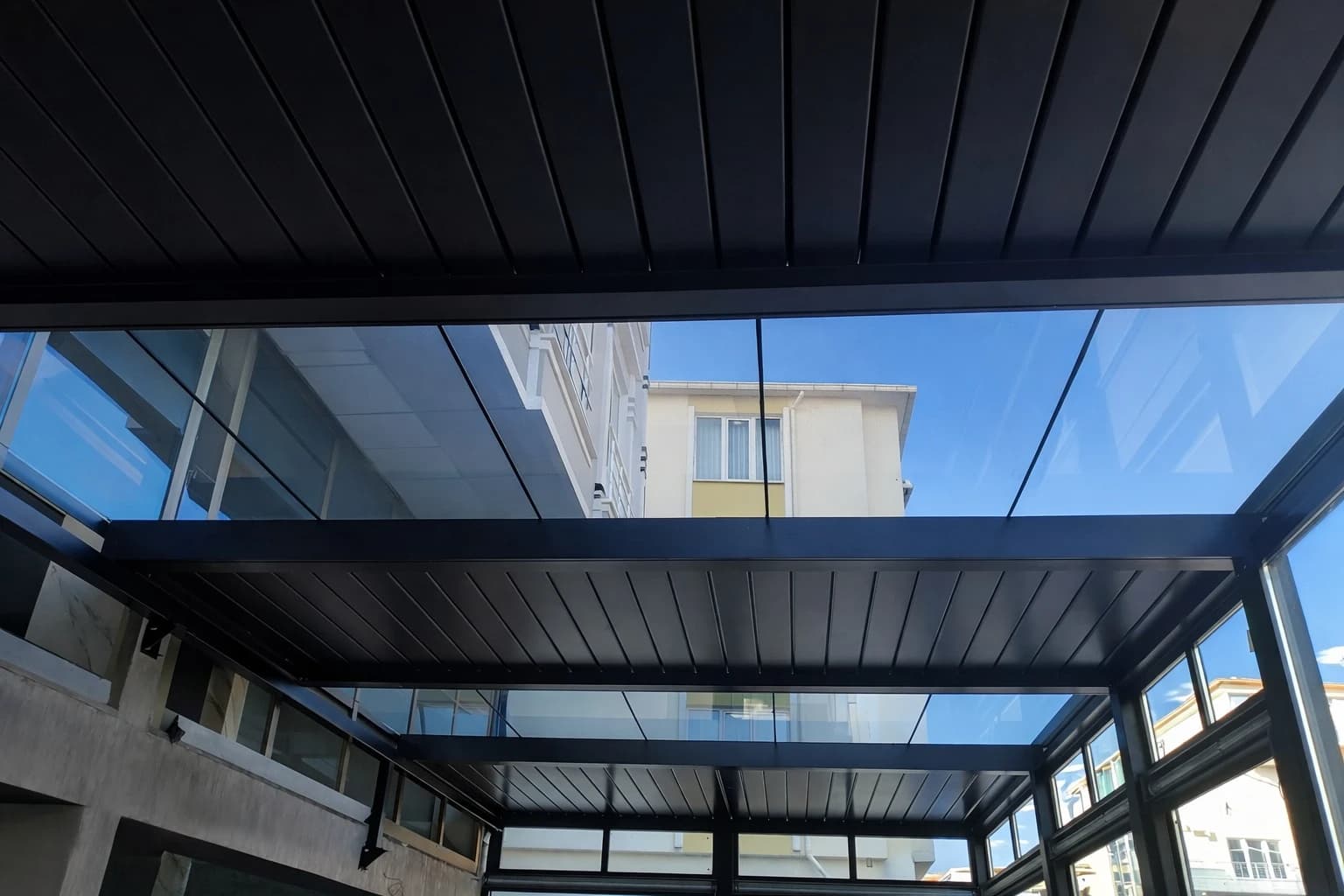 Sistem Bioclimatic — ABA Pergola Systems