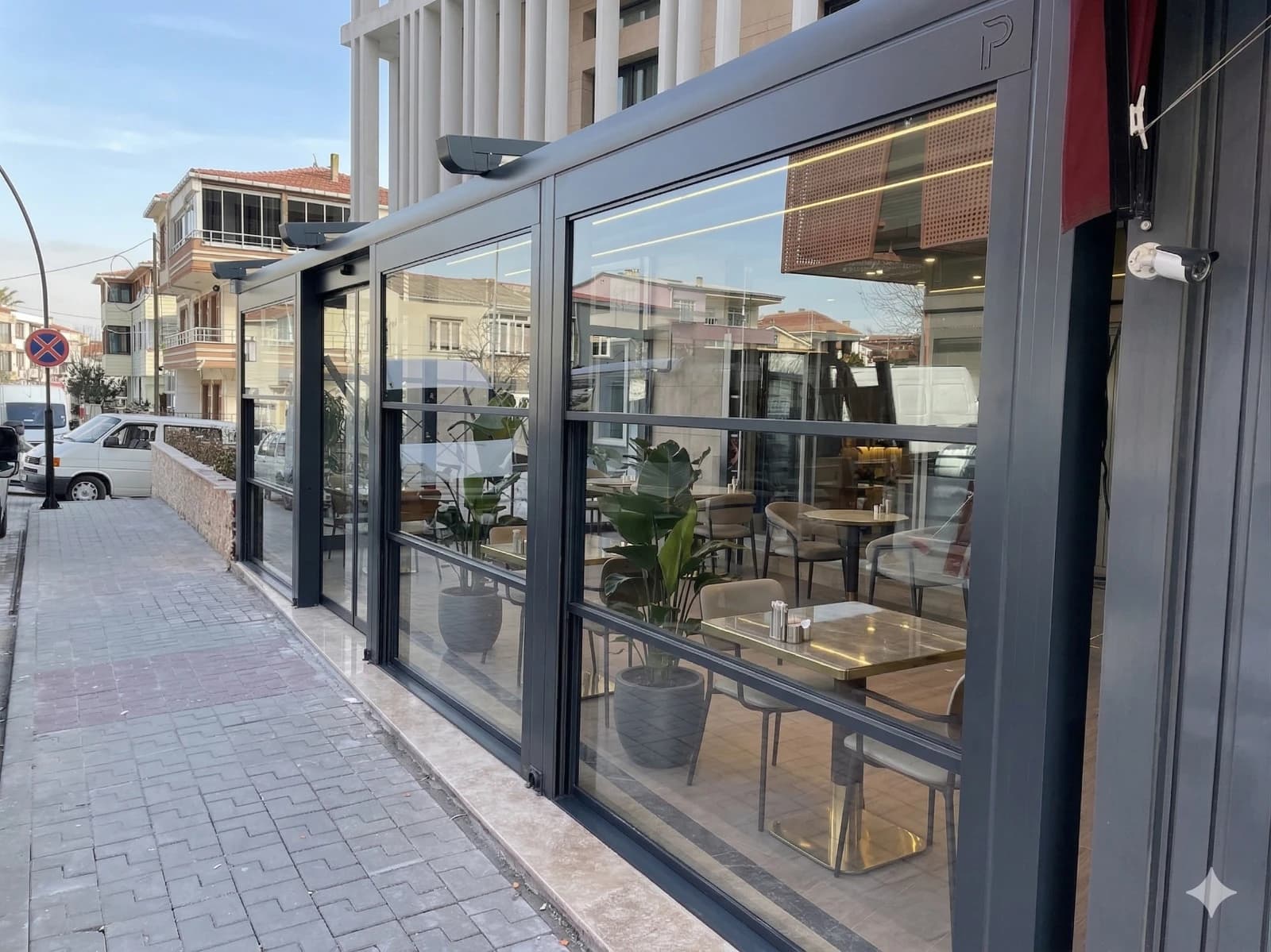 Sistem Ghilotină — ABA Pergola Systems